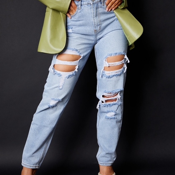 PrettyLittleThing Denim - PRETTYLITTLETHING Ripped High-Rise Mom Jeans 14R Size